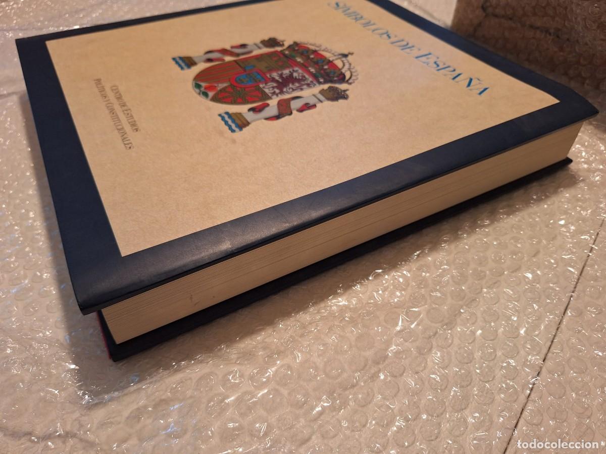 Libros de segunda mano: S&Iacute;MBOLOS DE ESPA&Ntilde;A. CENTRO DE ESTUDIOS POL&Iacute;TICOS Y CONSTITUCIONALES. - Foto 3