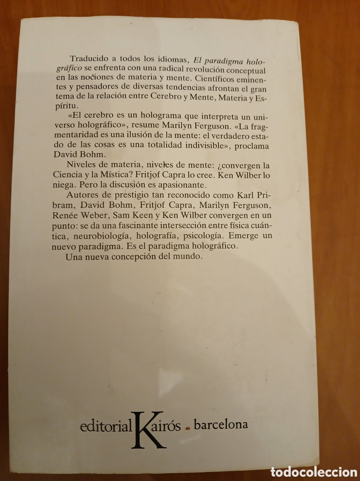 Libros de segunda mano: El paradigma hologr&aacute;fico. K. Wilber, D. Bohm y otros. - Foto 2