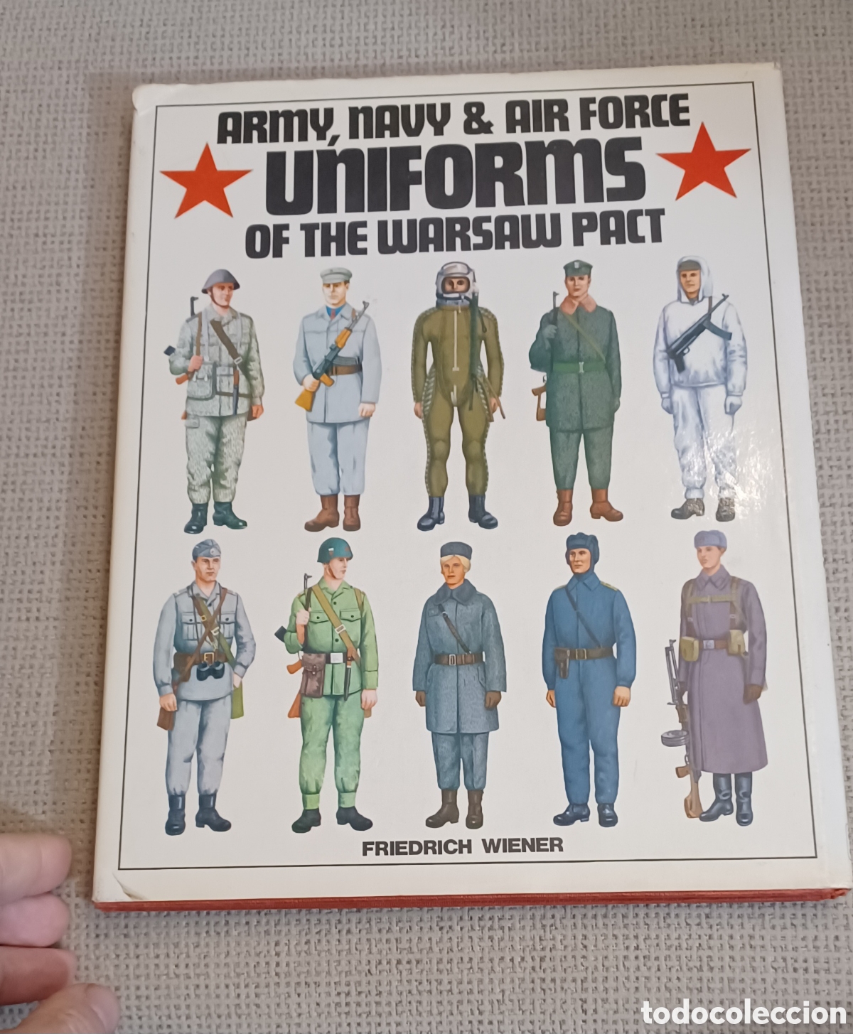 Libros de segunda mano: Libro Uniformes y Armas del Pacto de Varsovia - Foto 3