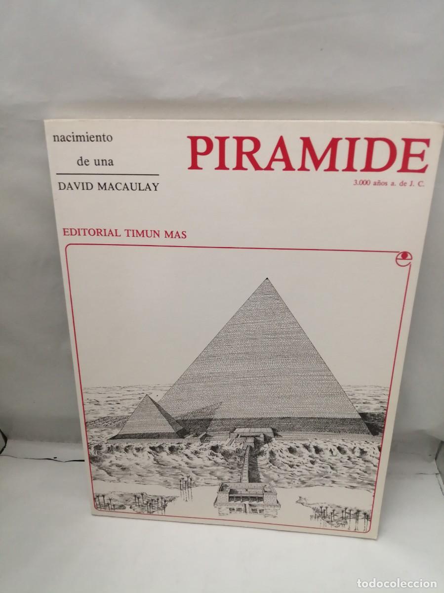 Libros de segunda mano: Nacimiento de una Pir&aacute;mide (Primera edici&oacute;n) - Foto 1