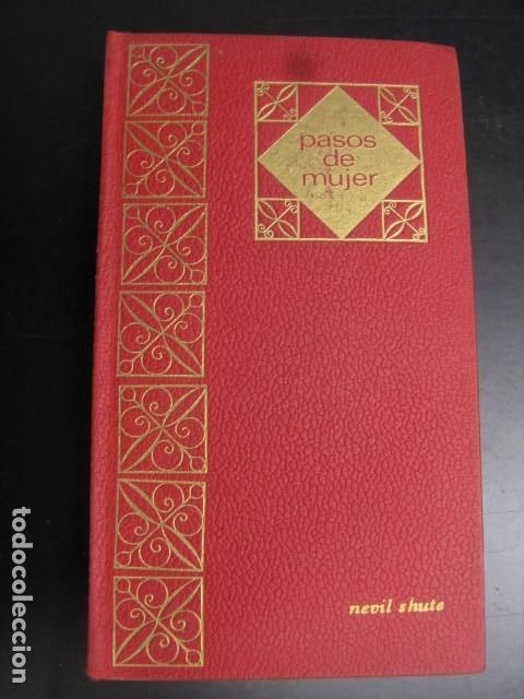 Libri di seconda mano: Pasos de mujer - SHUTE, Nevil:
