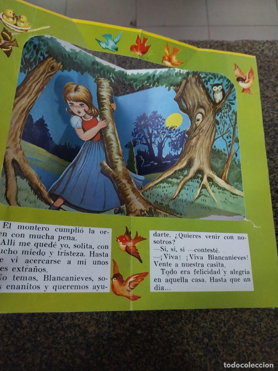 Libros de segunda mano: BLANCANIEVES -- LIBRO DIORAMA -- - Foto 2