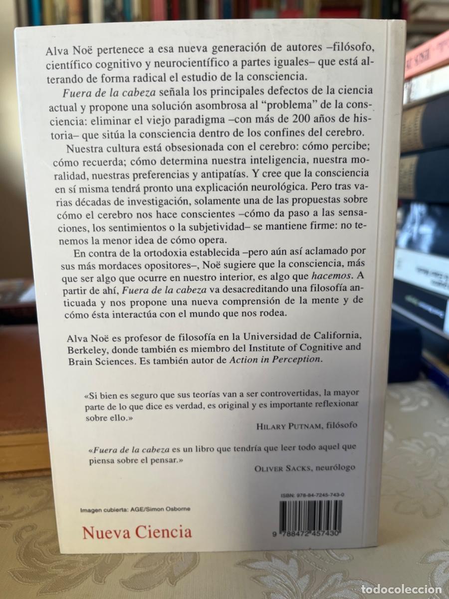 Libros de segunda mano: Noe, Alva.- Fuera de la cabeza. - Foto 3