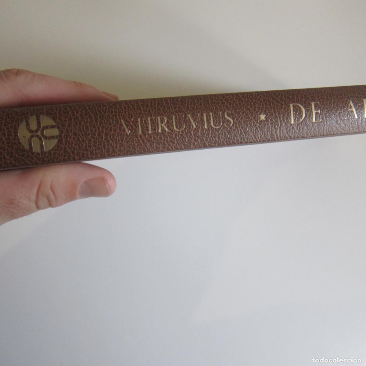 Libros de segunda mano: DE ARCHITECTURA - MARCUS VITRUVIUS (UERT) ARTE HISTORIA - Foto 2