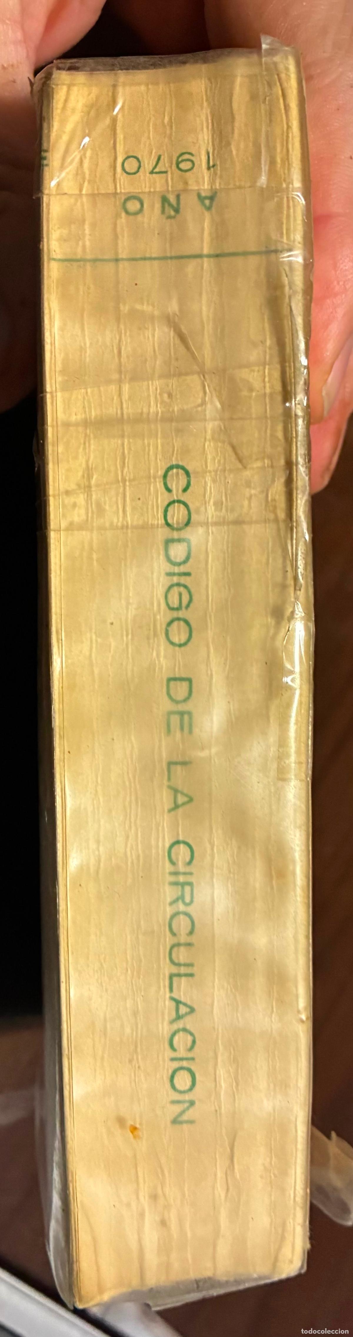Libros de segunda mano: CODIGO DE LA CIRCULACION, Puesto al Dia, 8 EDICION. 1970 - Foto 4