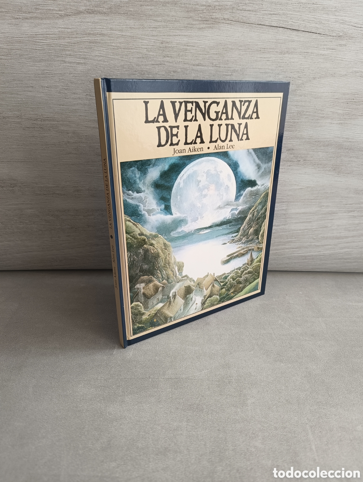 Libros de segunda mano: La venganza de la luna. Joan Aiken. Alan Lee. - Foto 2