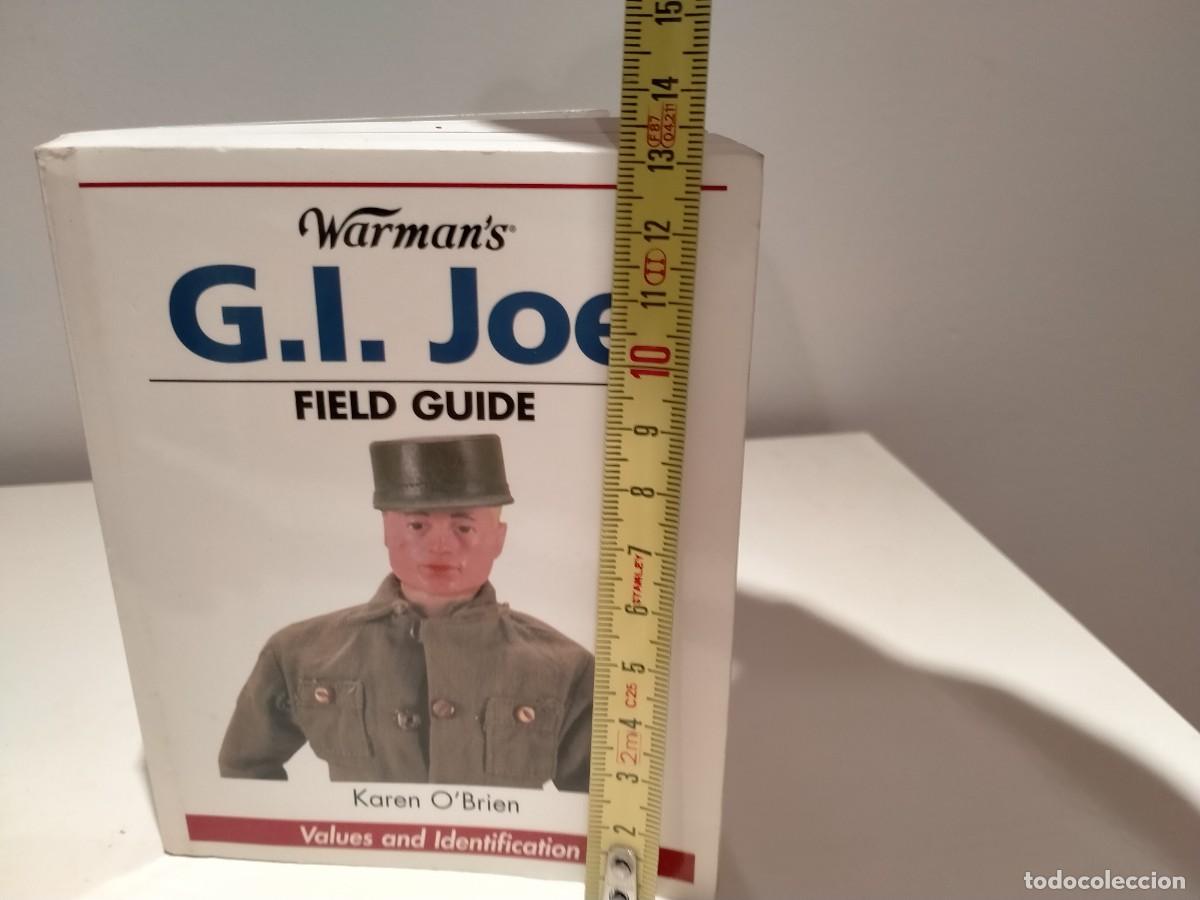 Libros de segunda mano: Libro cat&aacute;logo en ingl&eacute;s del mu&ntilde;eco GI JOE - Foto 6