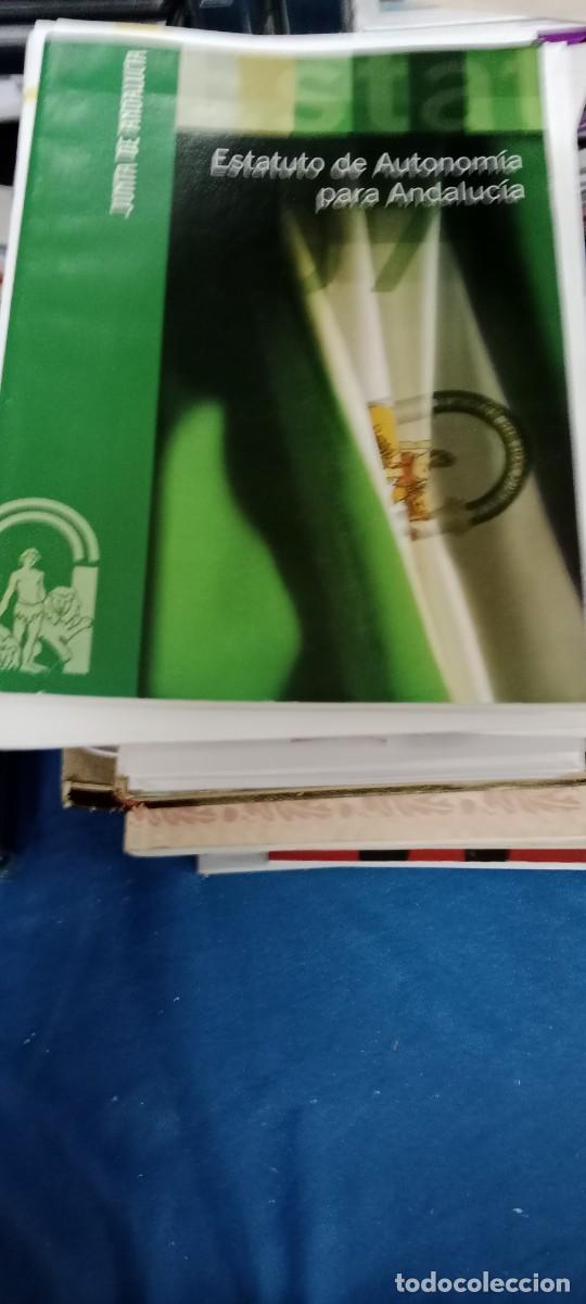 Libros de segunda mano: ESTATUTO DE AUTONOMIA DE ANDALUCIA LIBRO S-07 - Foto 1