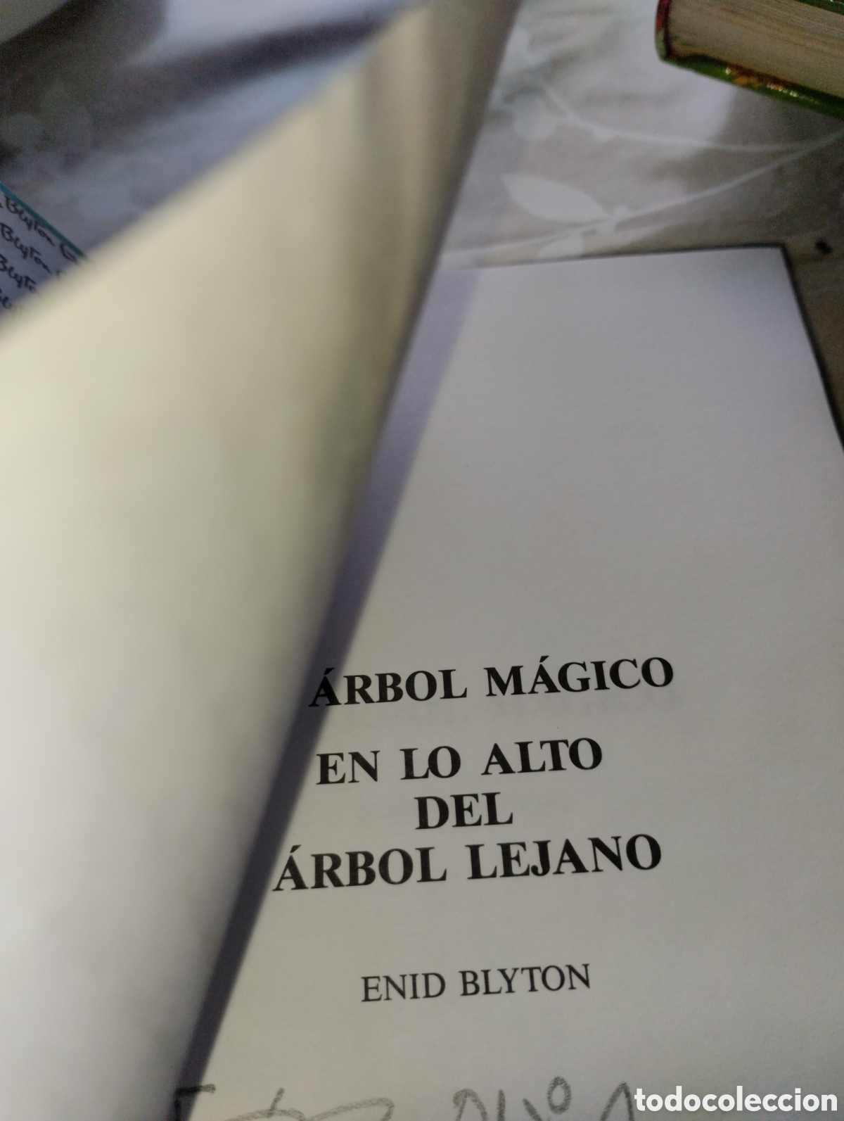 Libros de segunda mano: EL &Aacute;RBOL M&Aacute;GICO. ENID BLYTON - Foto 3