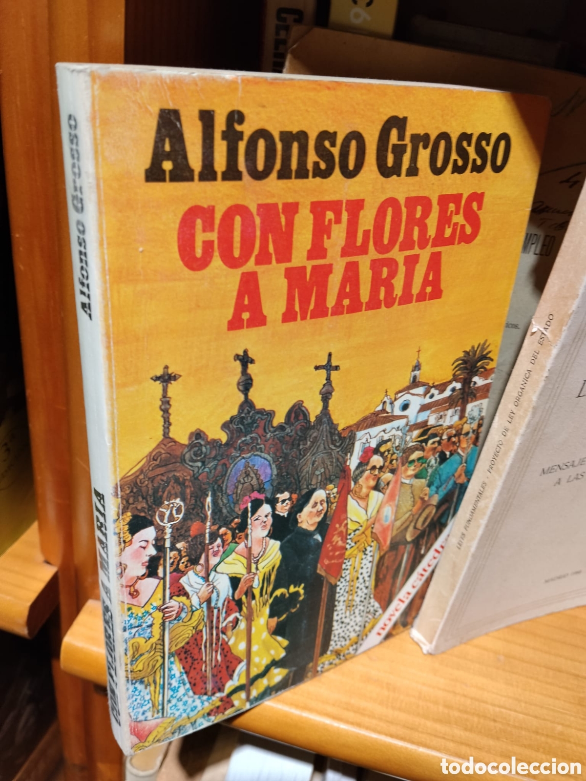 Libros de segunda mano: Con flores a Maria - Alfonso Grosso - Foto 1