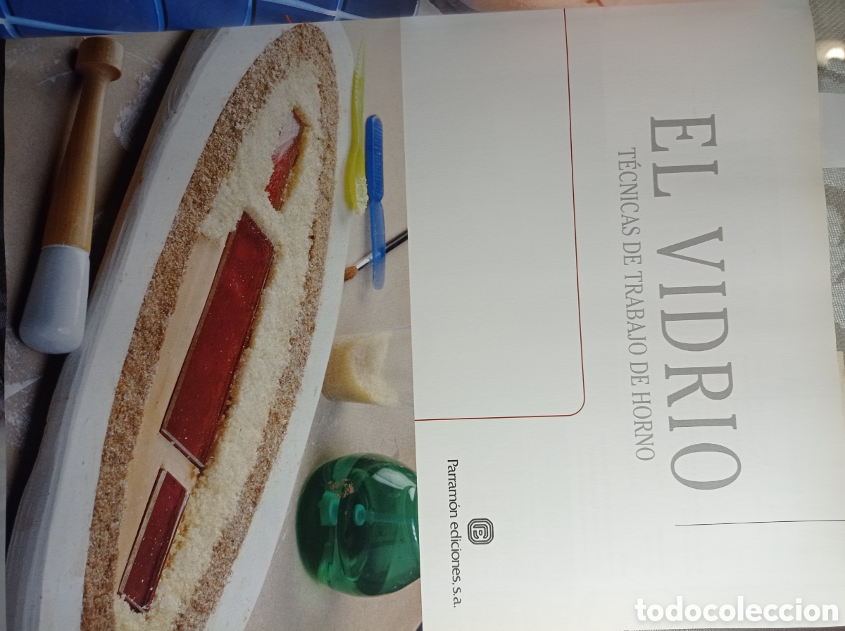 Libros de segunda mano: EL VIDRIO. T&Eacute;CNICAS DE TRABAJO DE HORNO. - Foto 2