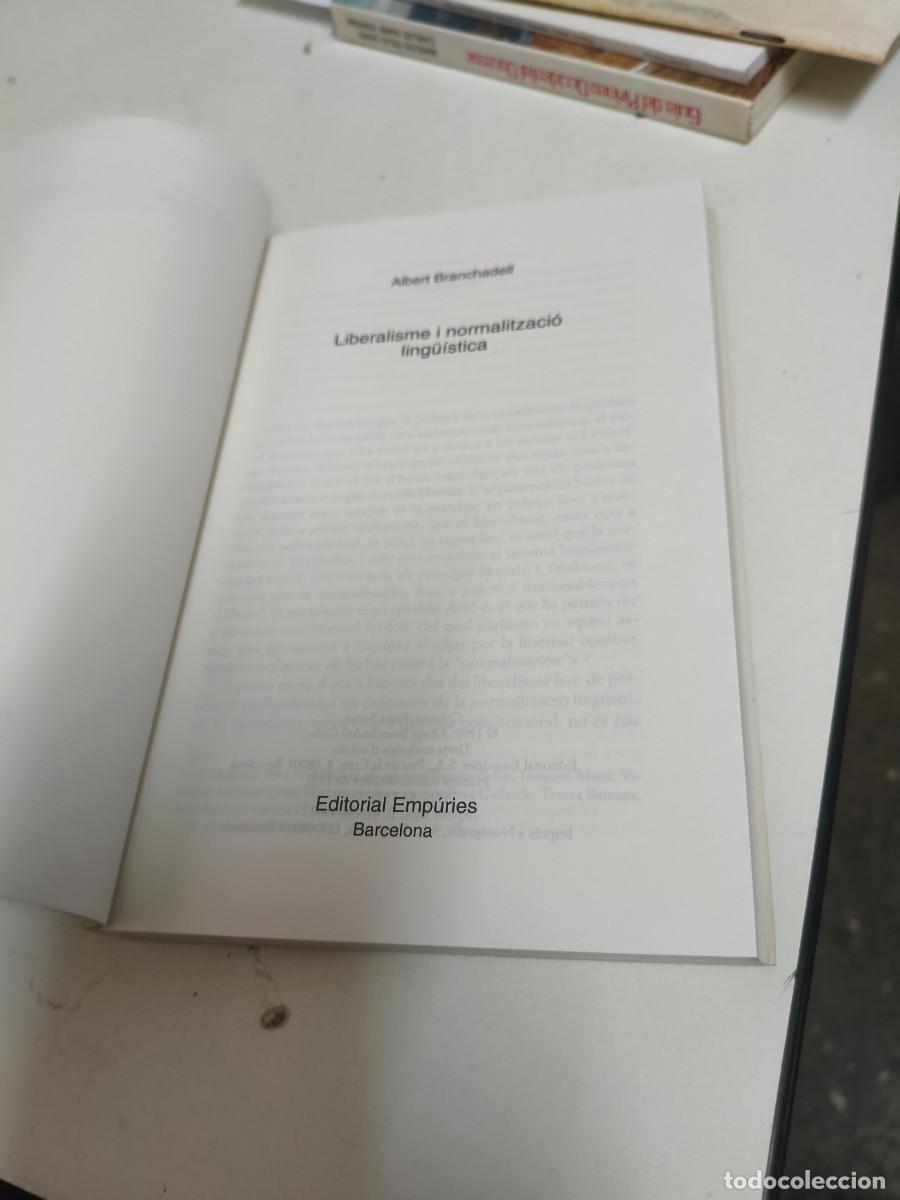 Libros de segunda mano: Liberalisme i normalitzaci&oacute; ling&uuml;&iacute;stica. Albert Branchadell. - Foto 3