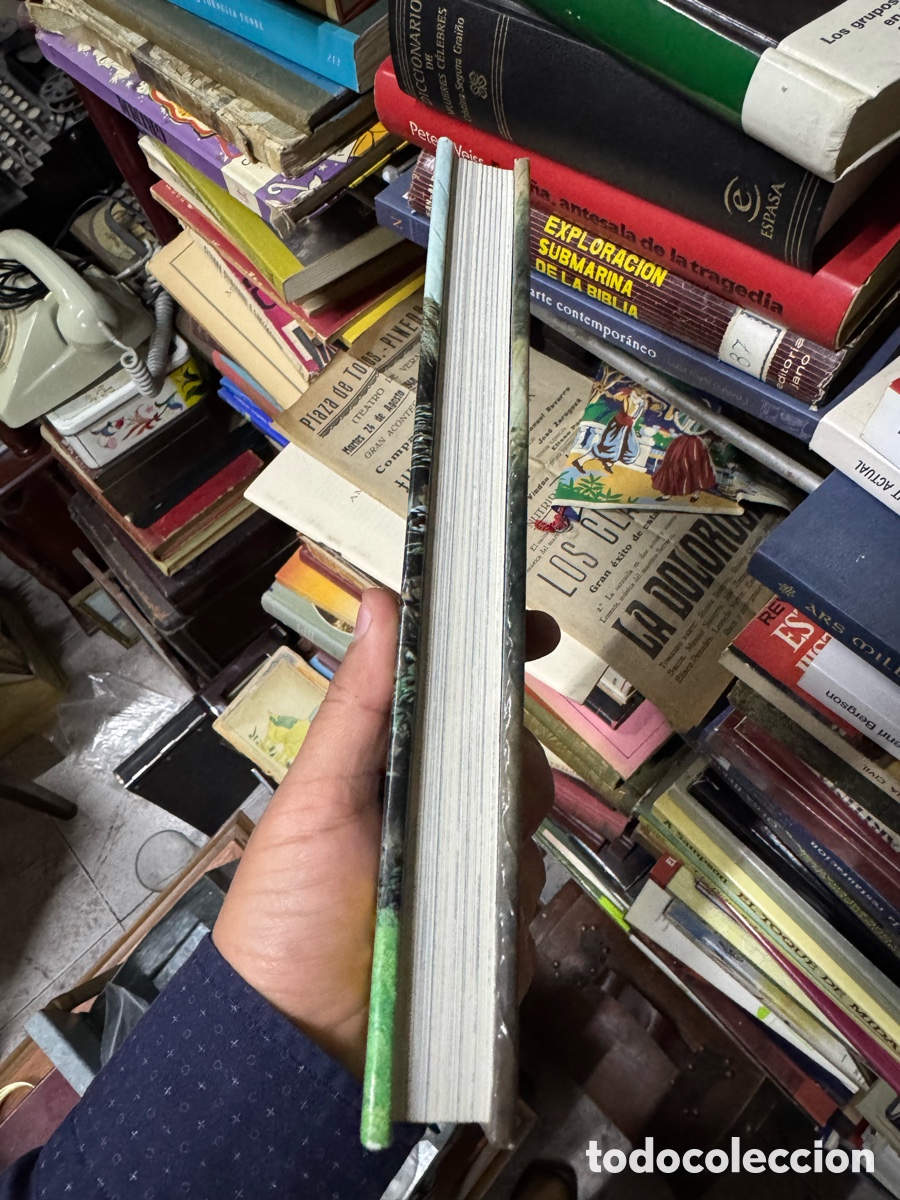 Libros de segunda mano: Costumbres asturianas Elviro Mart&iacute;nez - Foto 2