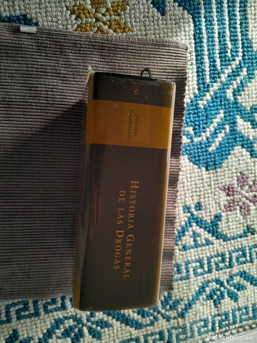 Libros de segunda mano: HISTORIA GENERAL DE LAS DROGAS. ANTONIO ESCOHOTADO. ESPASA 2001. - Foto 2