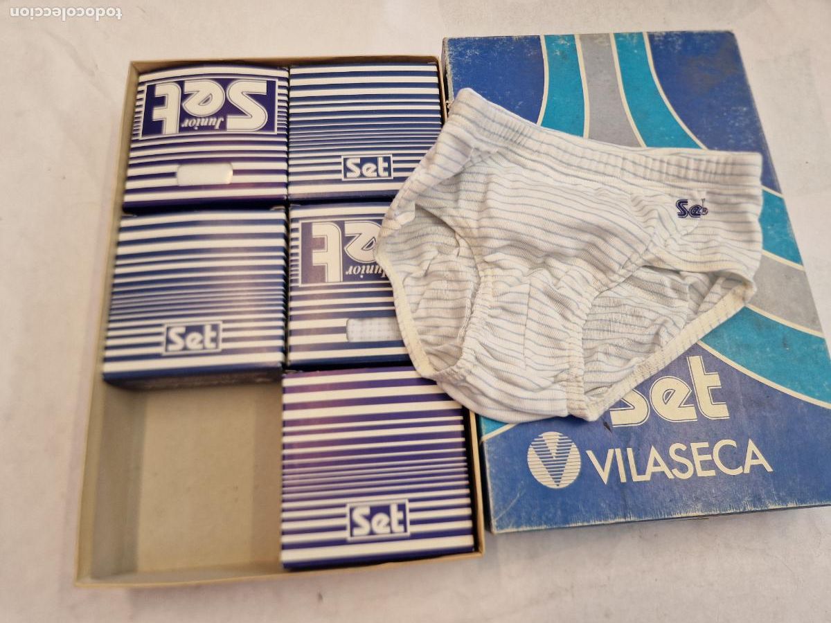 Libros de segunda mano: BONITO SET DE ROPA INTERIOR INFANTIL. TALLA 8 - Foto 2