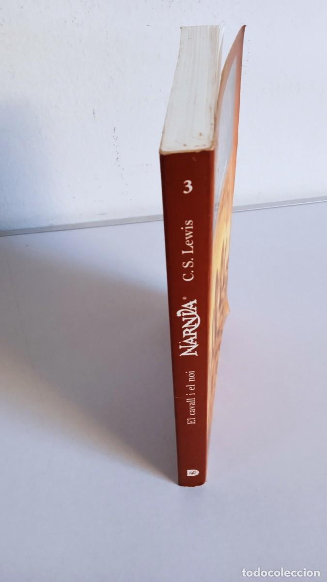 Libros de segunda mano: LES CRONIQUES DE NARNIA El Cavall i el noi - Foto 2