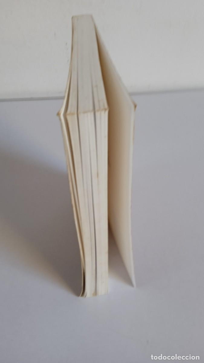 Libros de segunda mano: LES CRONIQUES DE NARNIA El Cavall i el noi - Foto 3