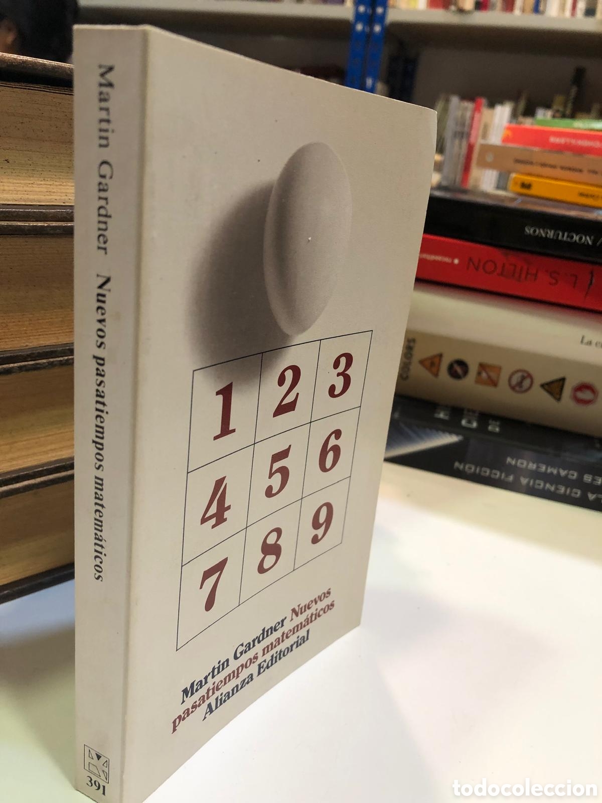 Libros de segunda mano: Nuevos pasatiempos matem&aacute;ticos - Martin Gardner - Foto 1