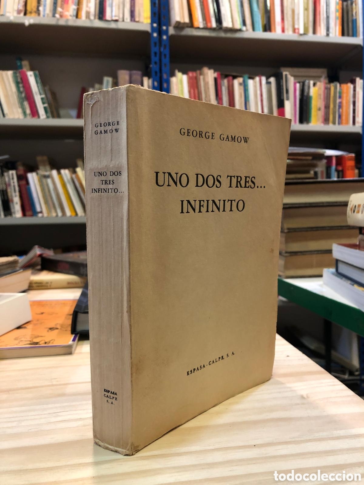 Libros de segunda mano: Uno dos tres&hellip; infinito - George Gamow - Foto 1