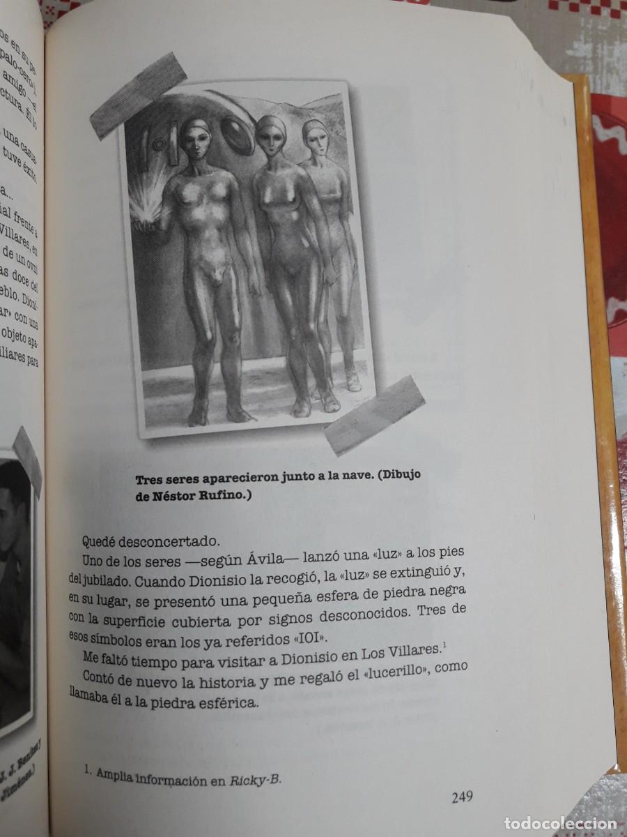 Libros de segunda mano: Pactos y se&ntilde;ales. J. J. Ben&iacute;tez. - Foto 3