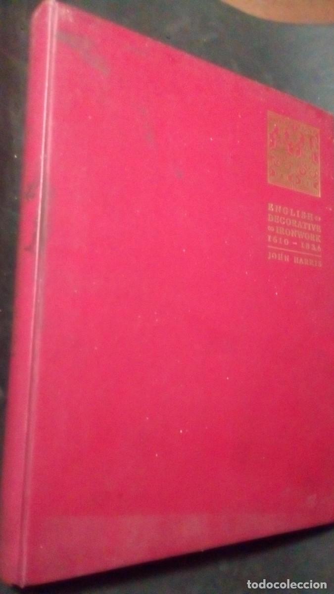 Libros de segunda mano: ENGLISH DECORATIVE IRONWORK 1610-1836. JOHN HARRIS. - Foto 2