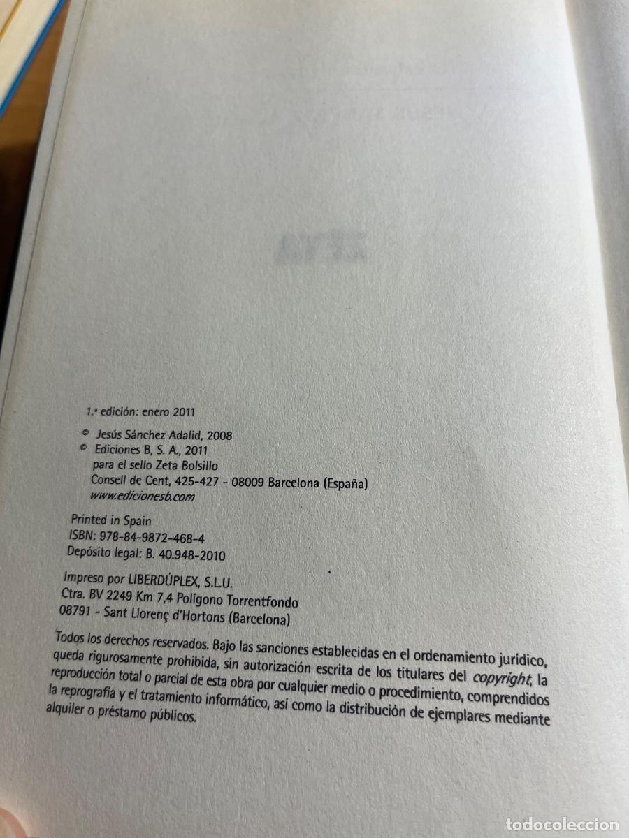 Libros de segunda mano: Libro El caballero de Alc&aacute;ntara | Jesus S&aacute;nchez Adalid | 2010 - Foto 3