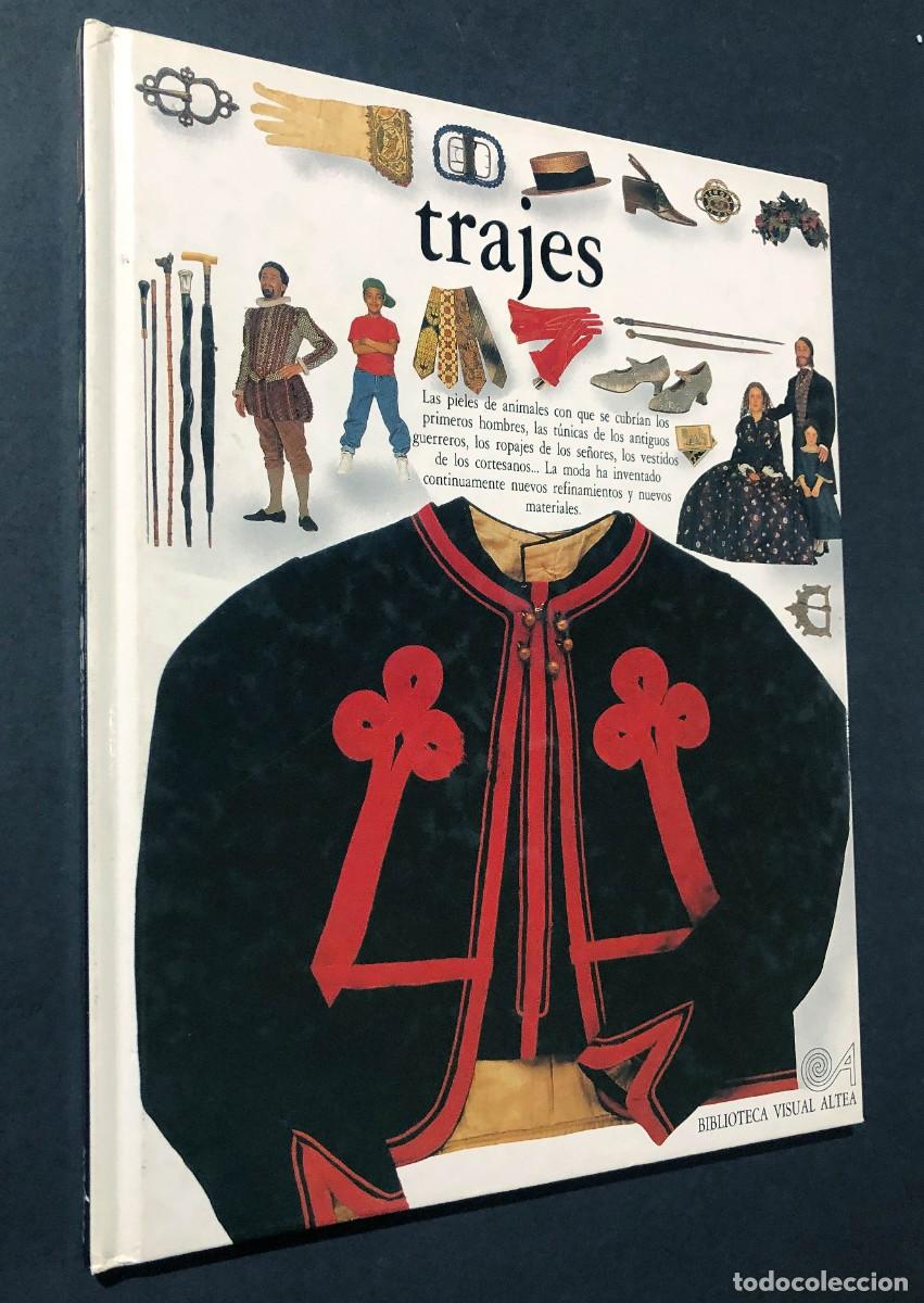 Libros de segunda mano: TRAJES / BIBLIOTECA VISUAL ALTEA / TAPA DURA / 1992 / SIN USAR - Foto 1