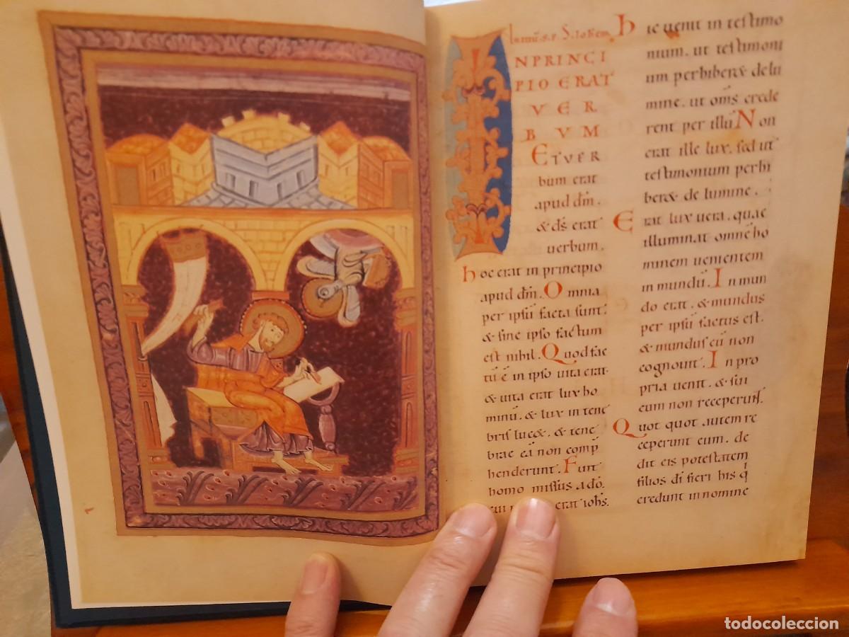 Libros de segunda mano: Facs&iacute;mil &iacute;ntegro Liber Aureus (s. XiI) - Foto 1