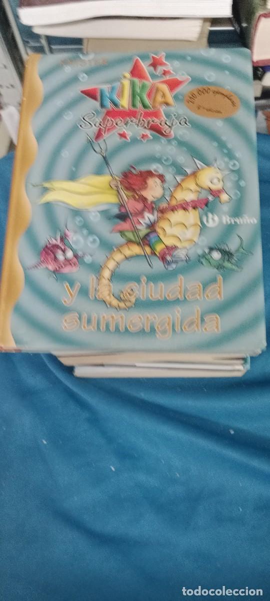 Libros de segunda mano: KIKA SUPERBRUJA Y LA CIUDAD SUMERGIDA - EDITORIAL BRU&Ntilde;O LIBRO GG-CD - Foto 1