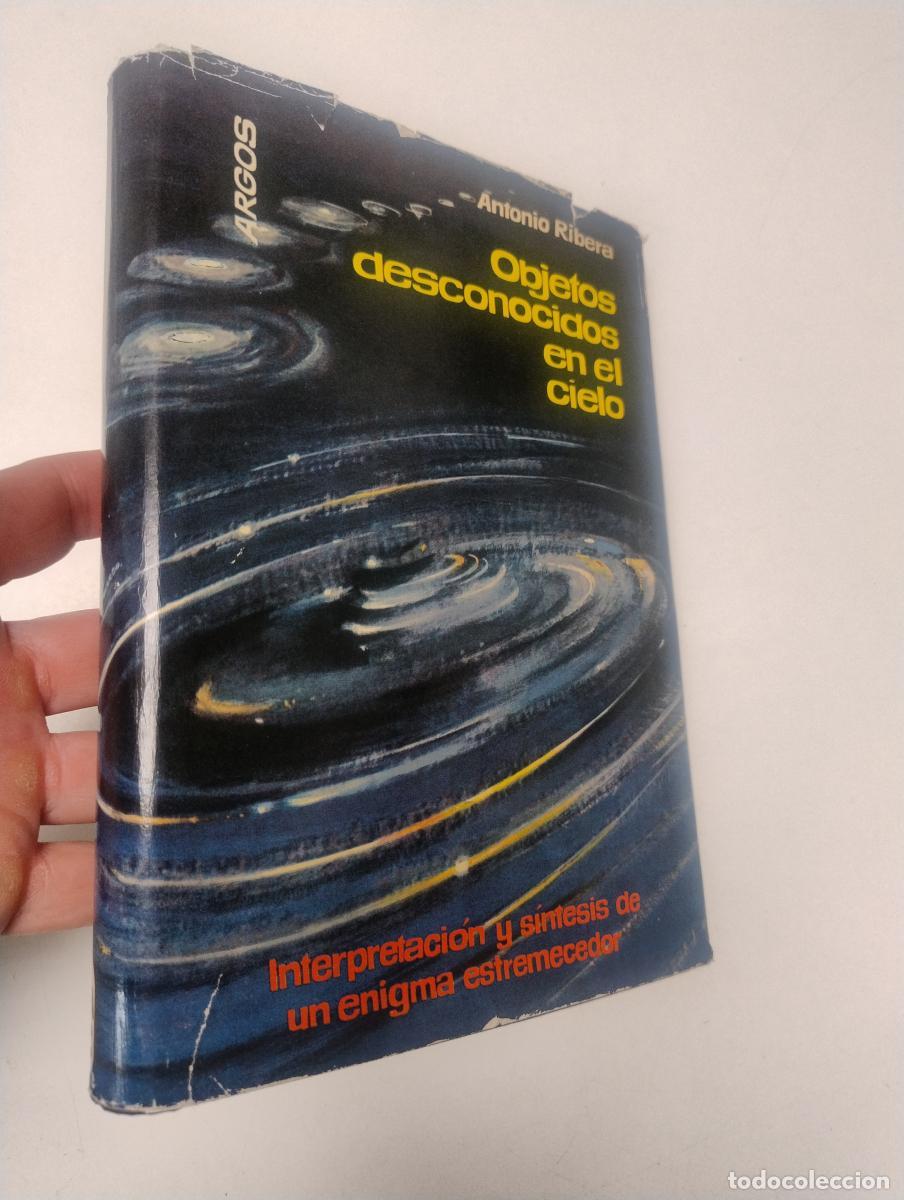 Libros de segunda mano: Objetos desconocidos en el cielo - Ribera, Antonio - Foto 1