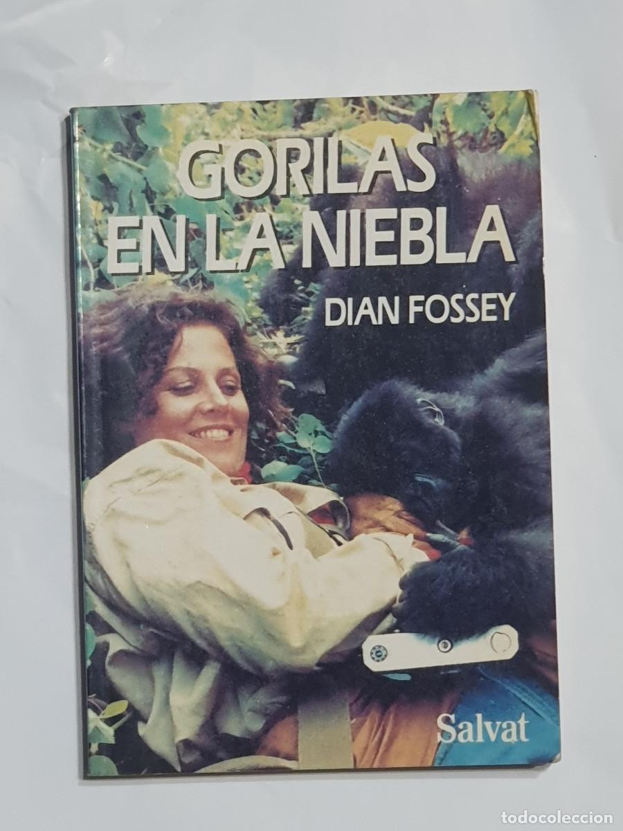Libros de segunda mano: GORILAS EN LA NIEBLA - Dian Fossey - Foto 1