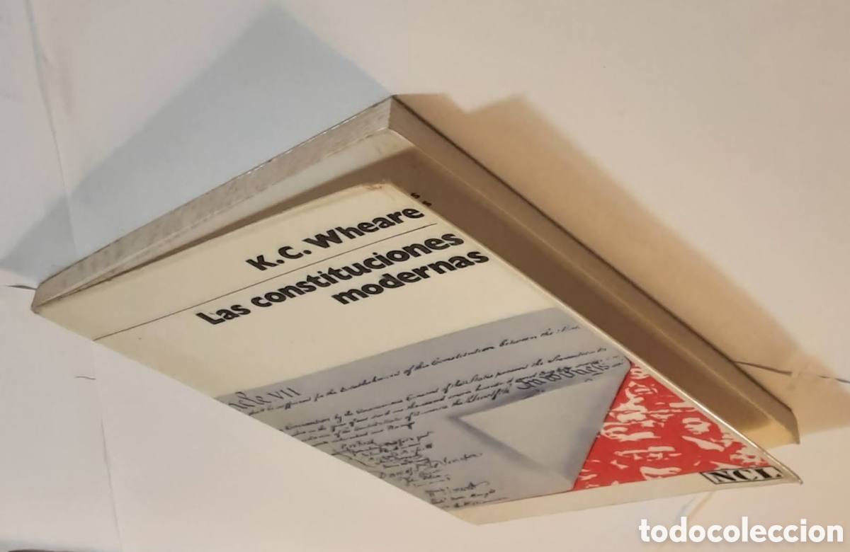 Libros de segunda mano: Las constituciones modernas. K. C. Wheare. Editorial LABOR, 1975. - Foto 3