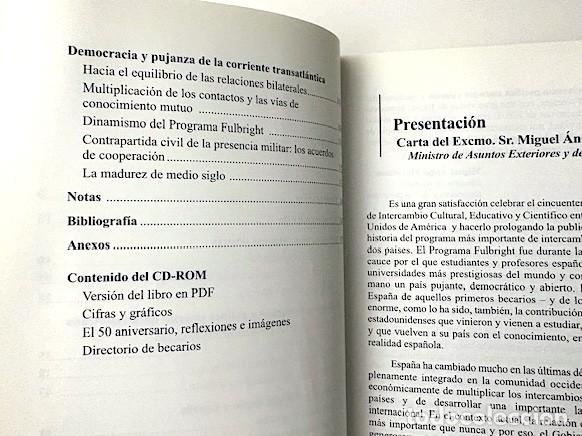 Libros de segunda mano: El Programa Fulbright en Espa&ntilde;a (Viento de Poniente) contiene CD. - Foto 4