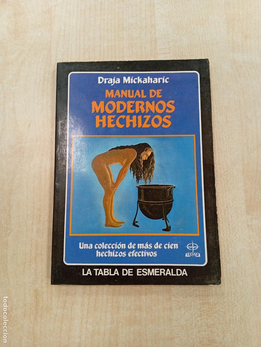 Libros de segunda mano: MANUAL DE MODERNOS HECHIZOS - DRAJA MICKAHARIC - Foto 1