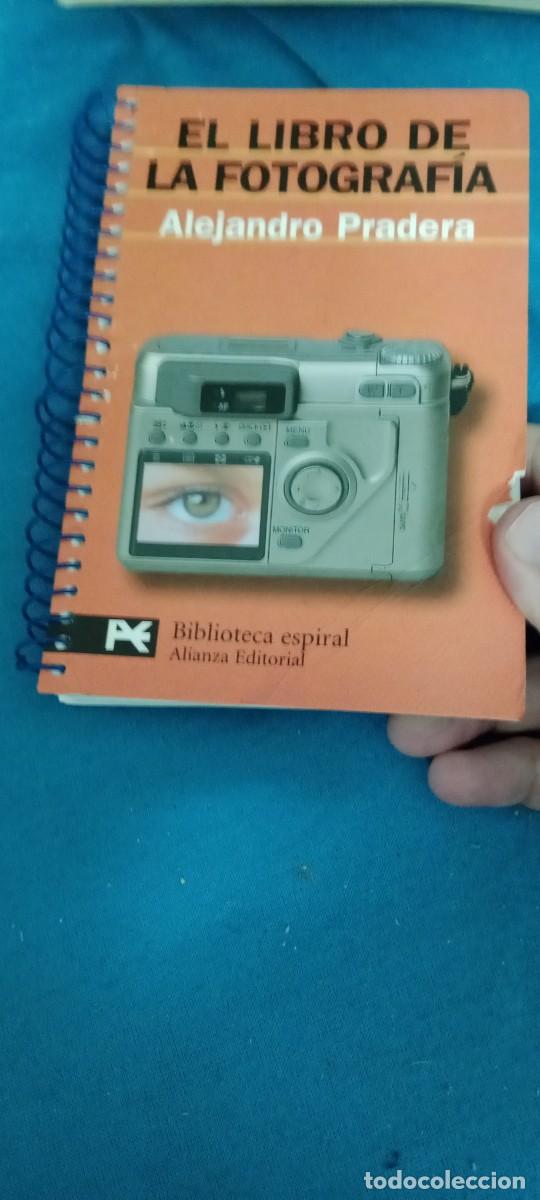 Libros de segunda mano: EL LIBRO DE FOTOGRAFIA POR ALEJANDRO PRADERA LIBRO M-REP - Foto 1