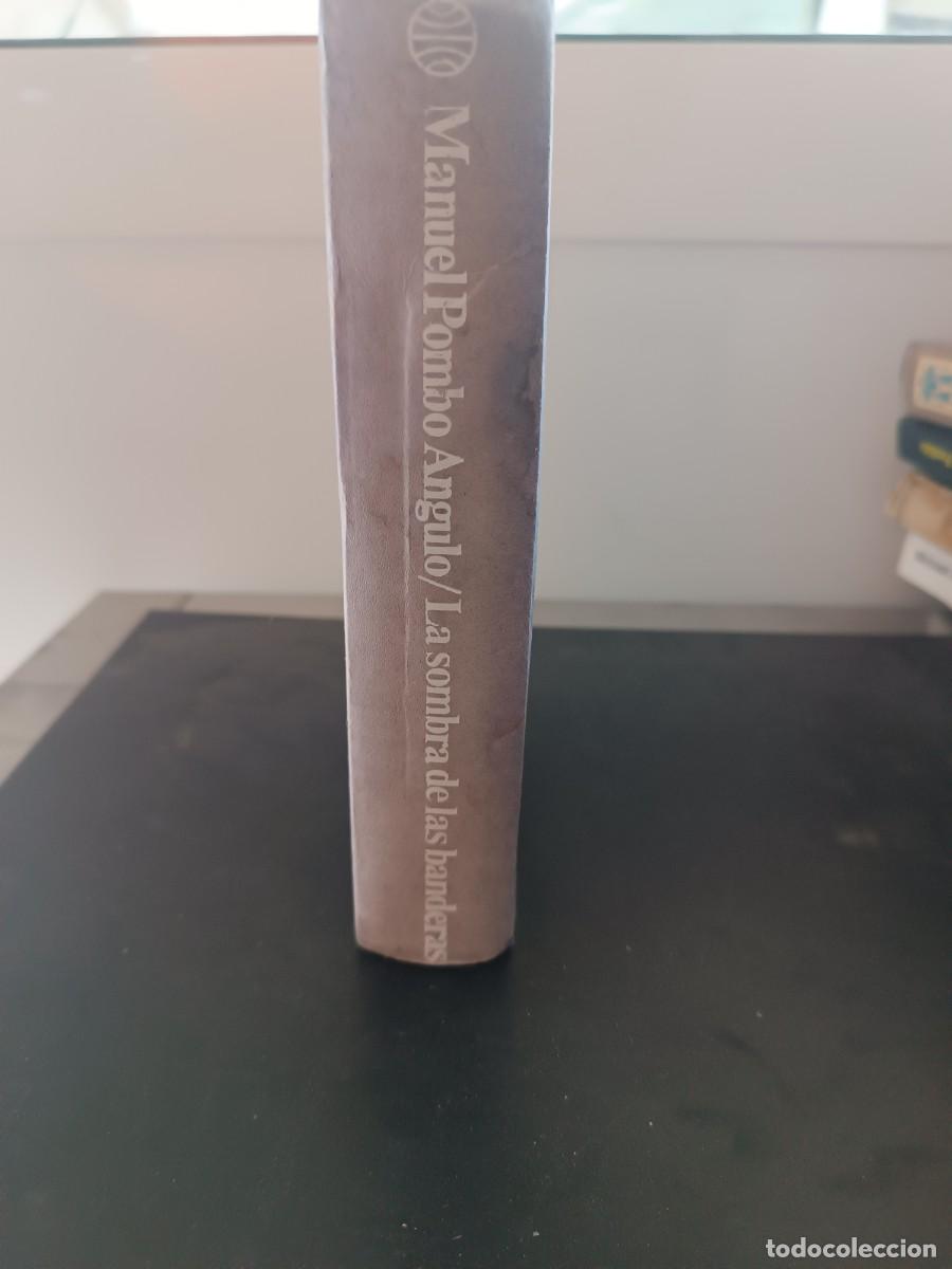 Libros de segunda mano: La sombra de las banderas Manuel Pombo Angulo - Foto 1