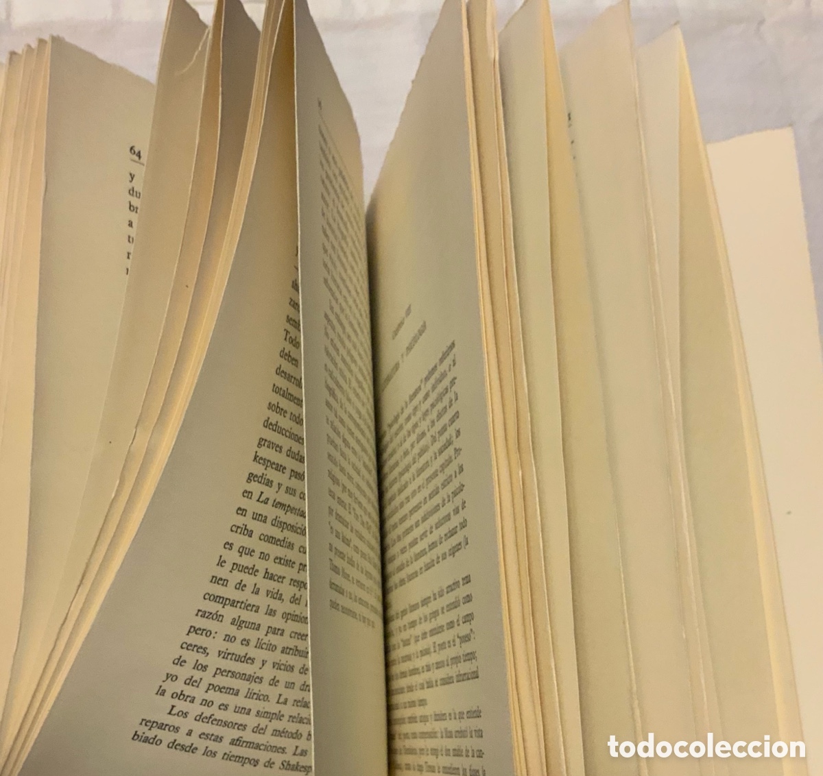 Libros de segunda mano: Teor&iacute;a literaria. R. Wellek y A. Warren - Foto 4