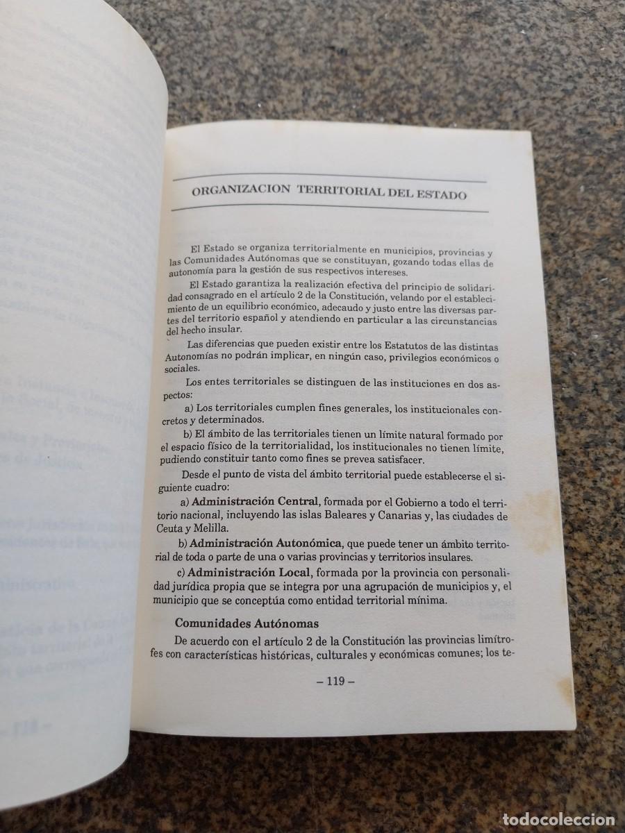 Libros de segunda mano: PRACTICAS DE CEREMONIAL Y PROTOCOLO -- JOSE PUMAR VAZQUEZ -- 1987 -- - Foto 2