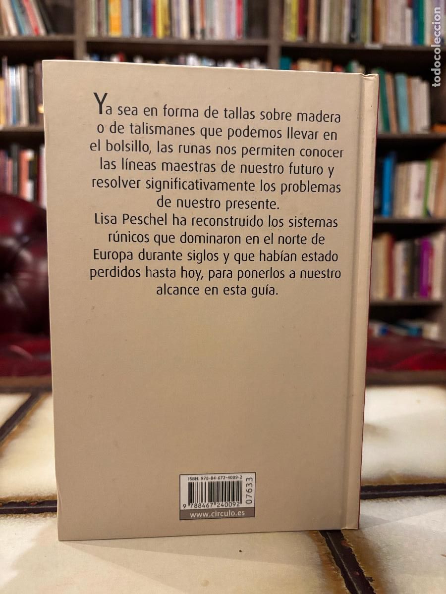 Libros de segunda mano: Gu&iacute;a pr&aacute;ctica de las runas. Lisa Peschel. - Foto 2
