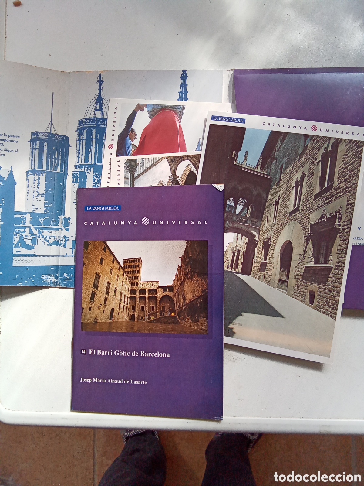 Libri di seconda mano: EL BARRI G&Oacute;TIC . N&deg;14 . CATALUNYA UNIVESAL(11X15) LA VANGUARDIA
