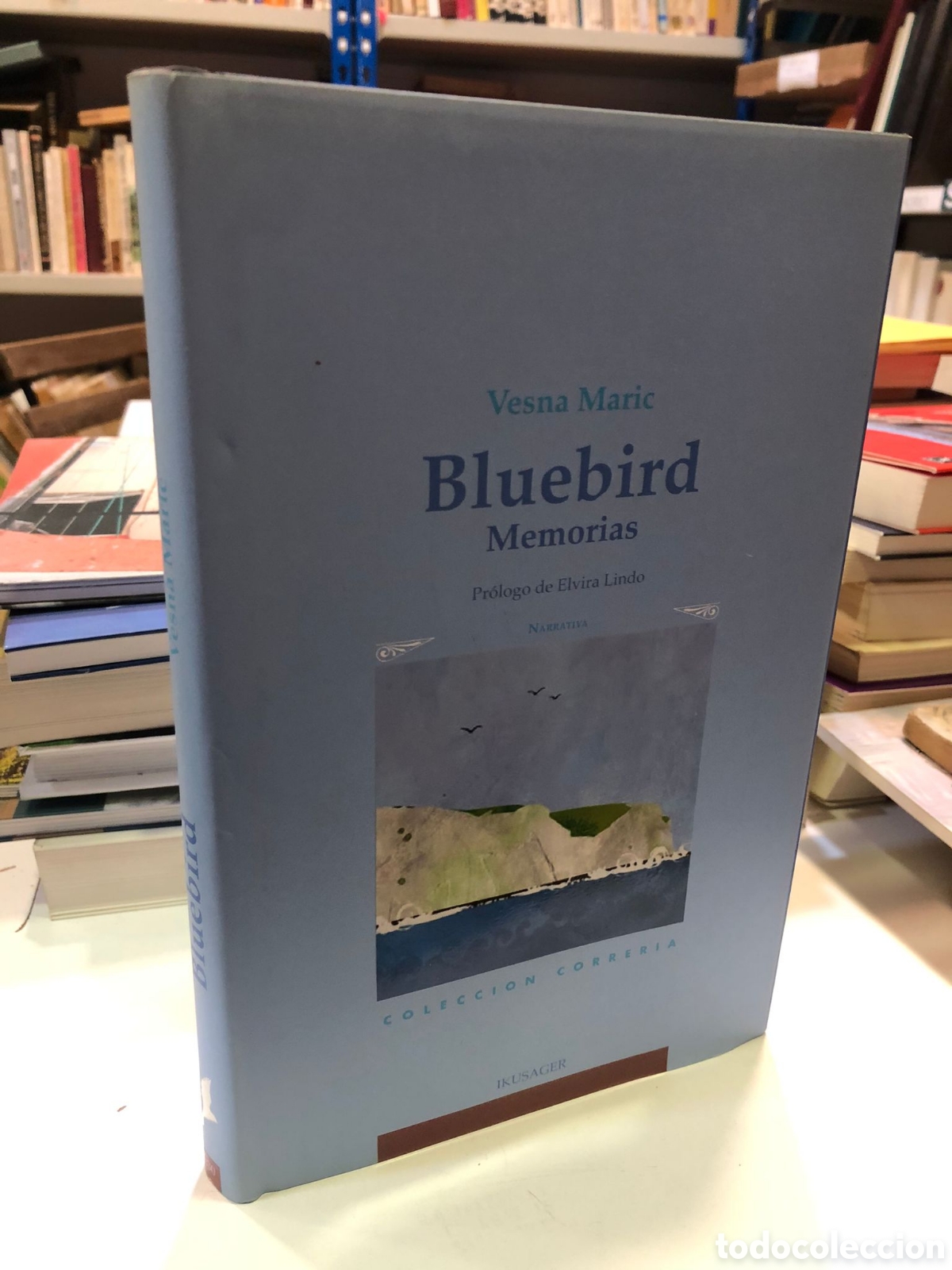 Libros de segunda mano: Bluebird. Memorias - Vesna Maric - Foto 1