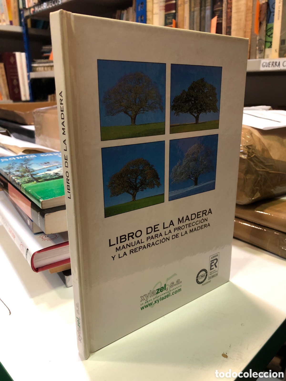 Libros de segunda mano: Libro de la madera. Manual para la protecci&oacute;n y la reparaci&oacute;n de la madera - Foto 1