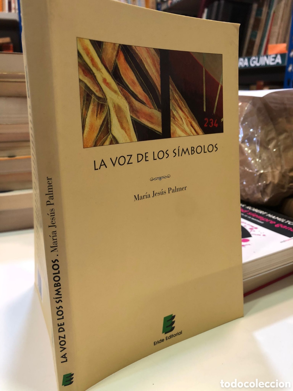 Libros de segunda mano: La voz de los s&iacute;mbolos - Mar&iacute;a Jes&uacute;s Palmer - Foto 1