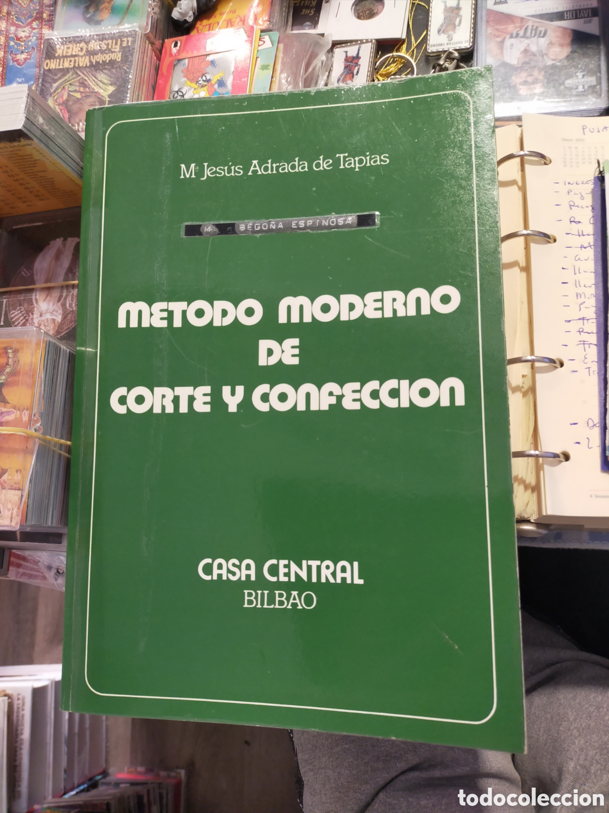 Libros de segunda mano: M&Eacute;TODO MODERNO DE CORTE Y CONFECCI&Oacute;N CASA CENTRAL BILBAO M. JESUS ADRADA DE TAPIAS BUEN ESTADO