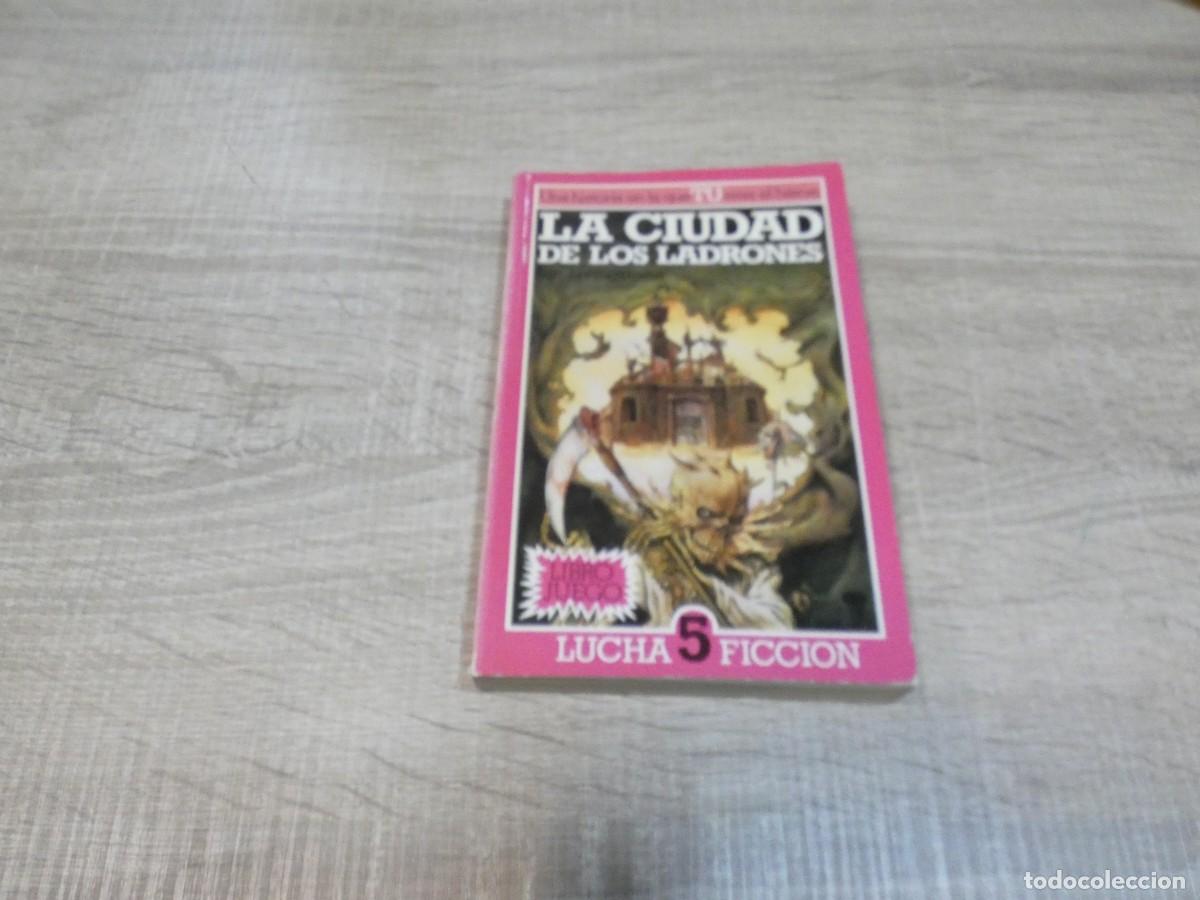 Livros em segunda m&atilde;o: PRMCPR ARKANSAS1980 LIBRO JUEGO ALTEA LOBO SOLITARIO/ LUCHA FICCION, ESTADO NORMAL, LOMO SUNFADED
