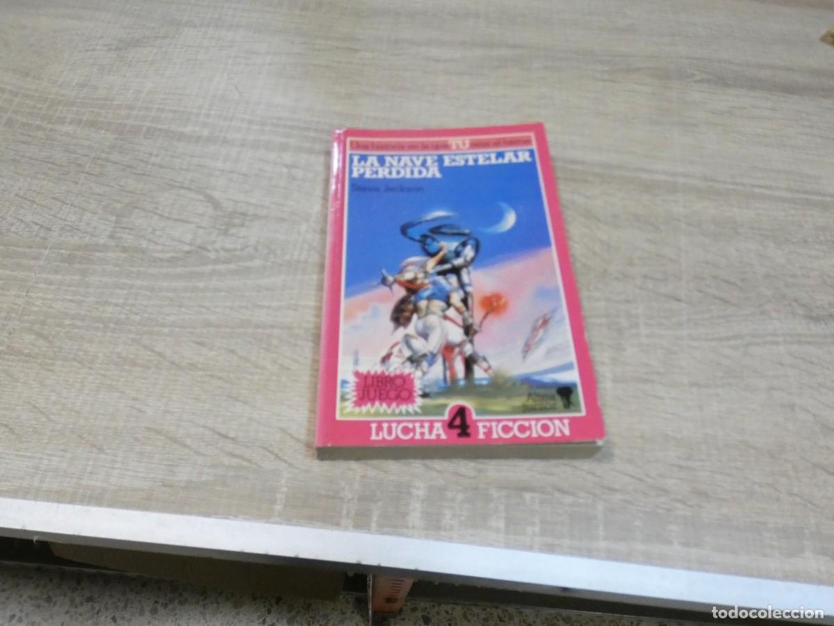 Livros em segunda m&atilde;o: PRMCPR ARKANSAS1980 LIBRO JUEGO ALTEA LOBO SOLITARIO/ LUCHA FICCION, ESTADO NORMAL, LOMO SUNFADED