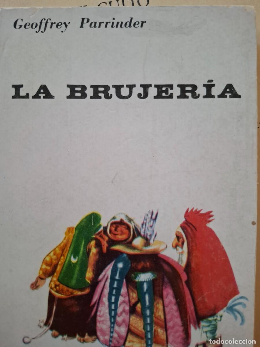 Libros de segunda mano: la brujer&iacute;a Geoffrey Parrinder - Foto 1