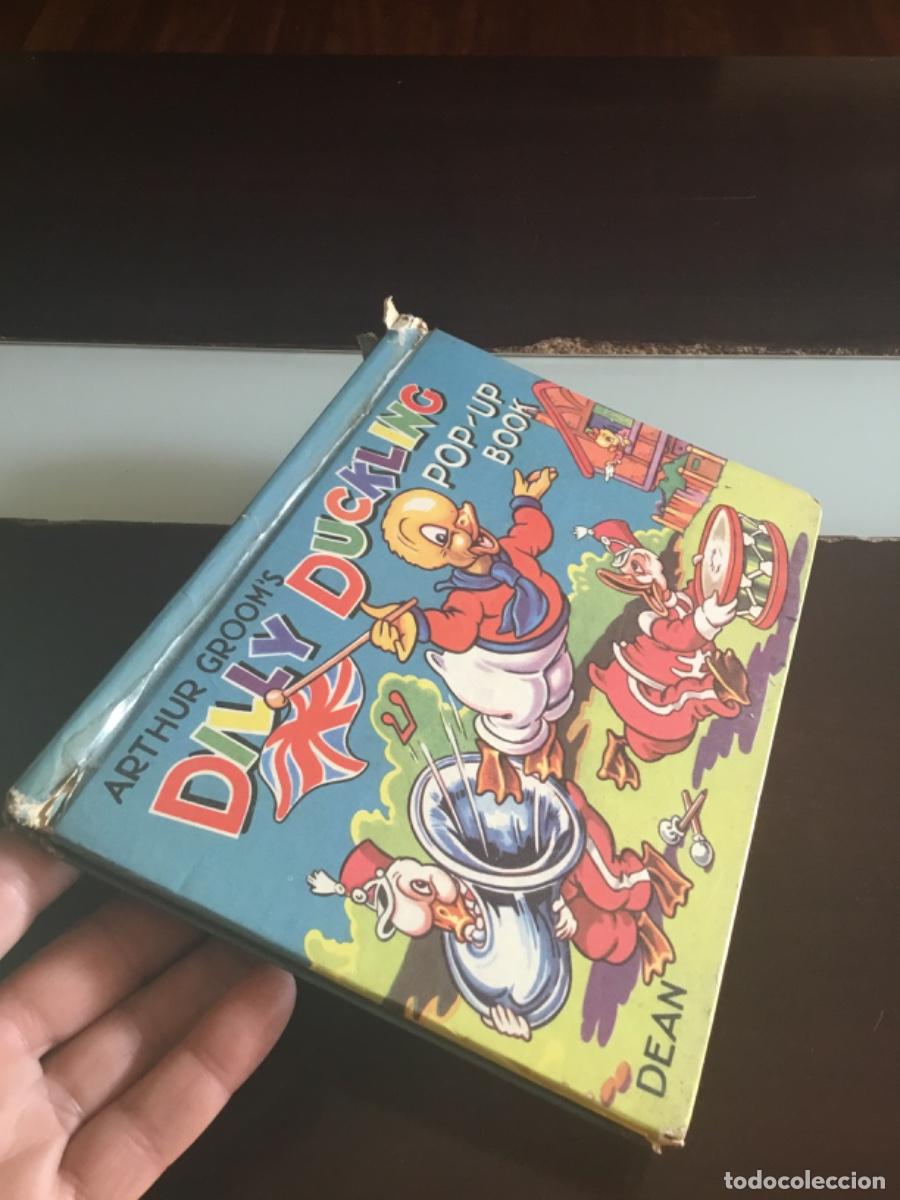 Libros de segunda mano: Libro infantil tridimensional Antiguo en ingl&eacute;s, ideal para aprender,diluye duckling - Foto 5
