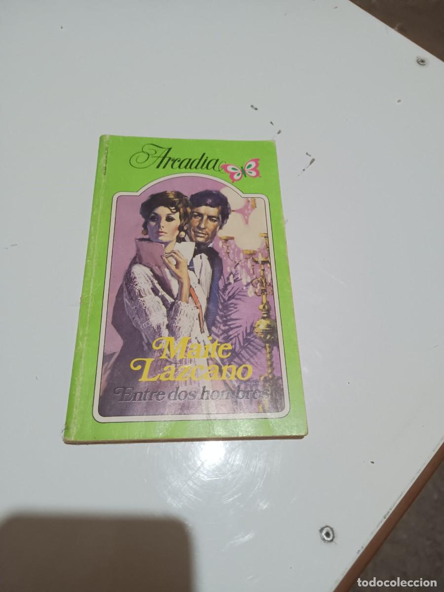 Libros de segunda mano: ENTRE DOS HOMBRES. MAITE LAZCANO