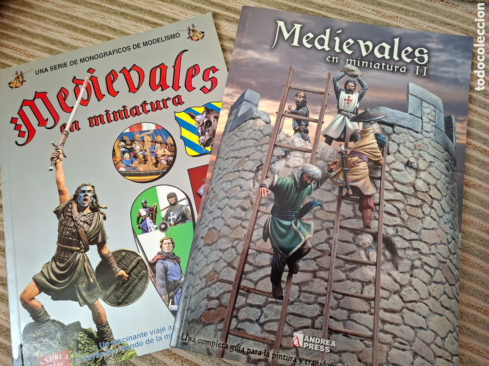 Libros de segunda mano: MEDIEVALES EN MINIATURA, 2 volumenes, monografico de modelismo